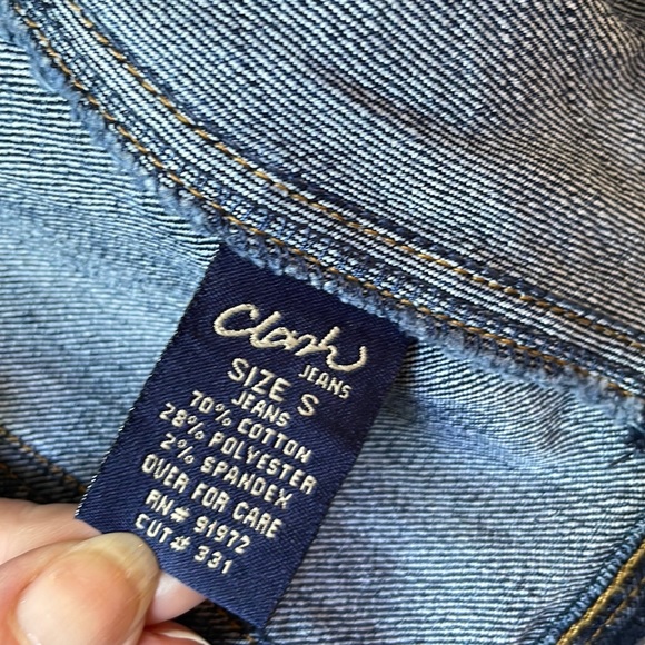 NWT Clash Jeans Cropped Jean Jacket. Small - Picture 9 of 9